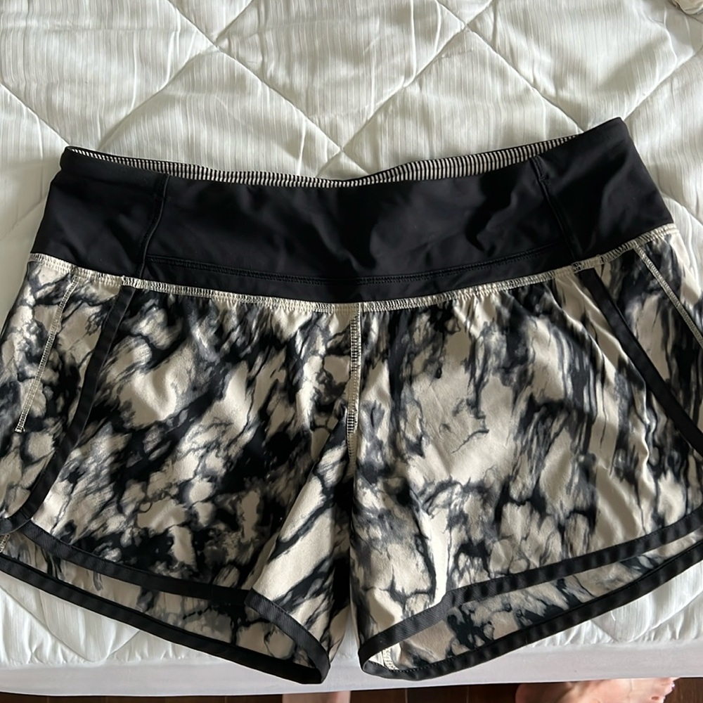 Lululemon speed short. Size 6.